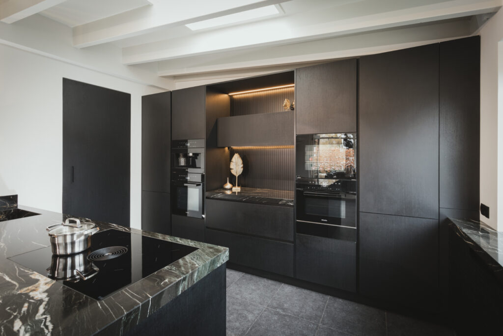 Hotel chique Mereno Monza keuken met praktische bar