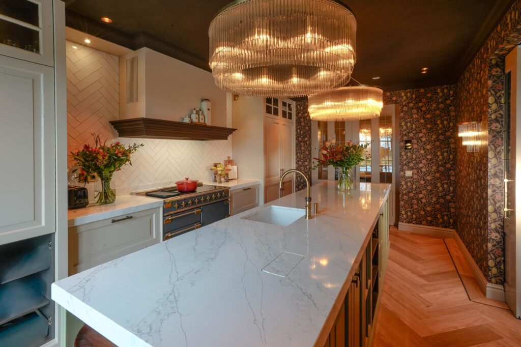 Mereno Cambridge keuken met bijpassende ensuite kast